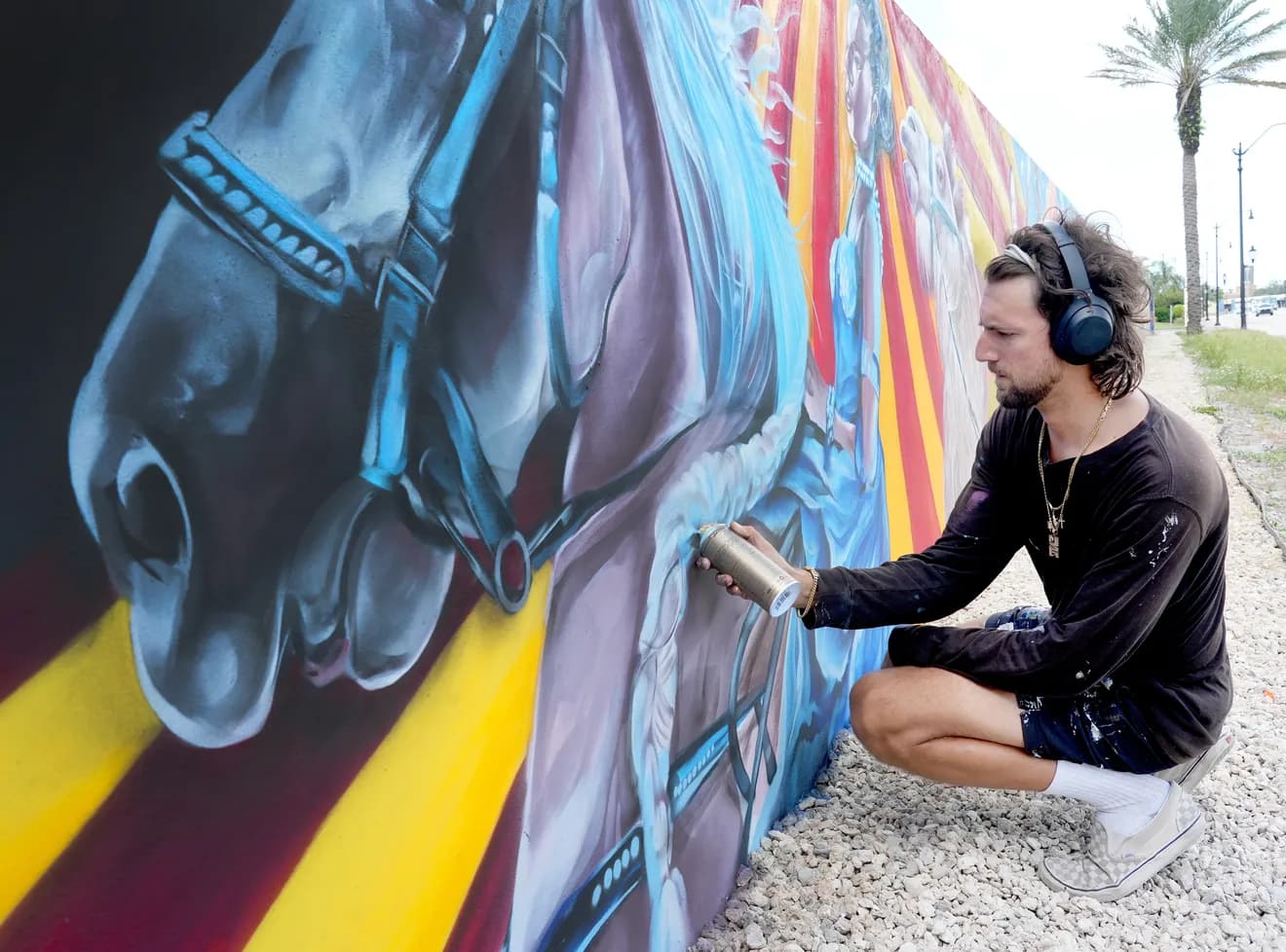 Venice Beach Circus - Artist at Work